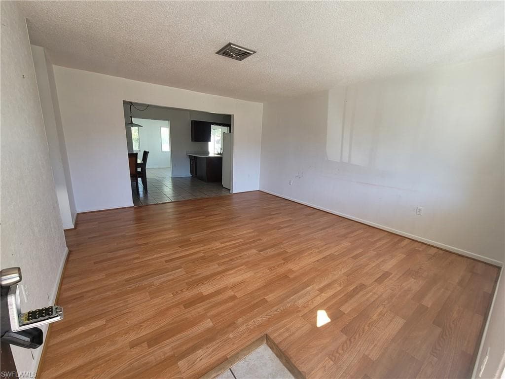 1112 Evanston ST-11