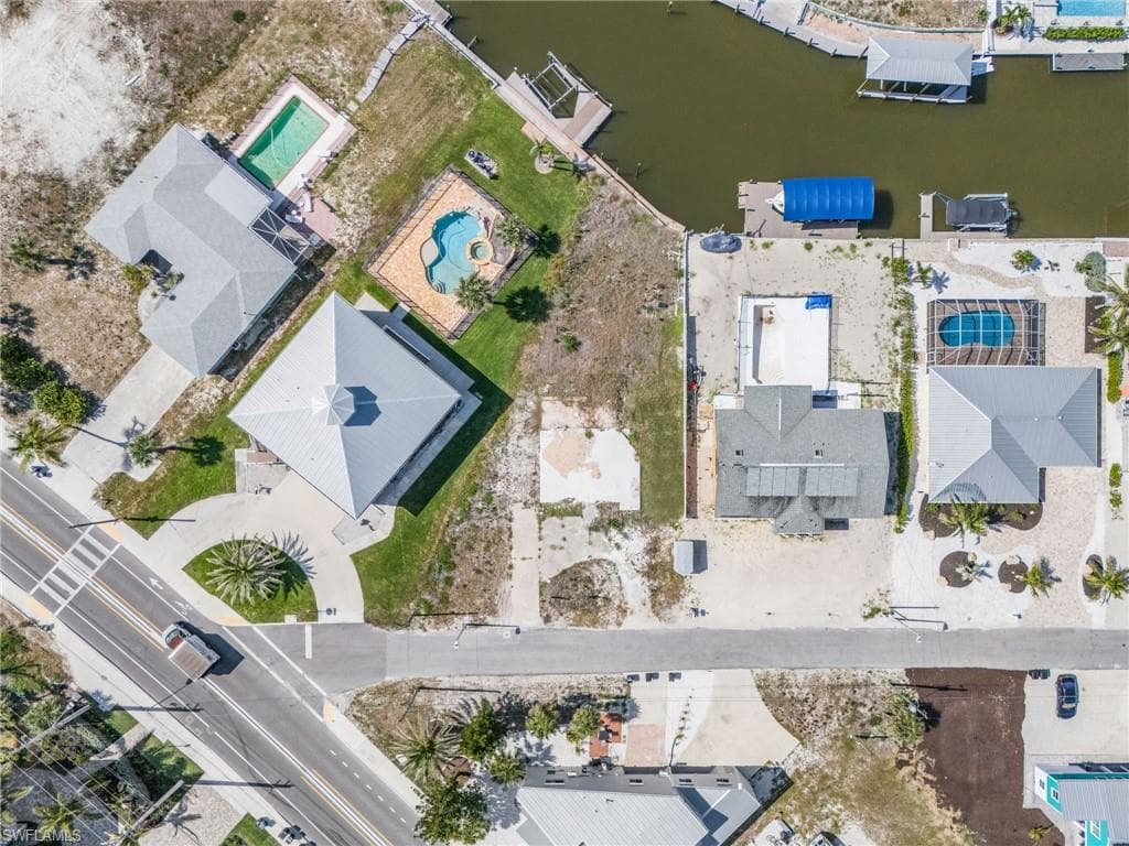 5199 Avenida Pescadora, FORT MYERS BEACH FL 33931-23