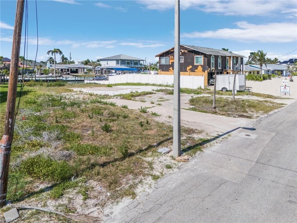 5199 Avenida Pescadora, FORT MYERS BEACH FL 33931-24