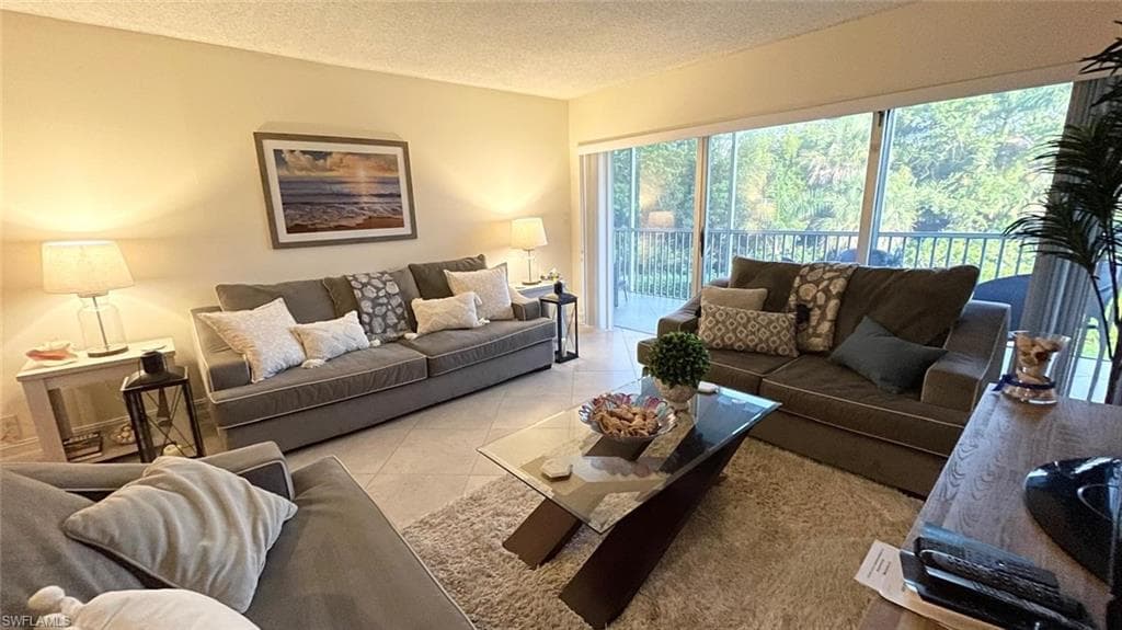 1 Bluebill AVE # 210, NAPLES FL 34108-12