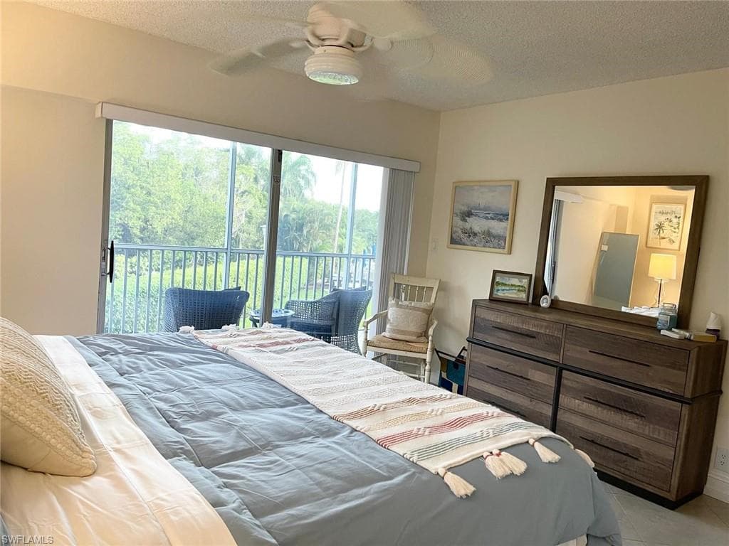 1 Bluebill AVE # 210, NAPLES FL 34108-15