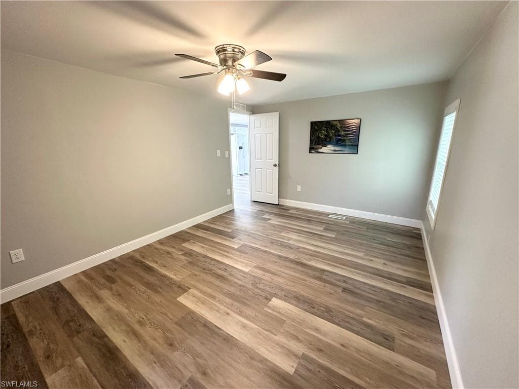 16091 Siesta DR, FORT MYERS FL 33908-12