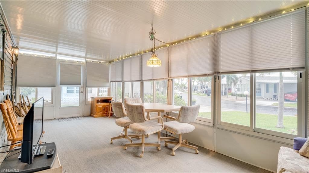 419 Horizon DR, NORTH FORT MYERS FL 33903-12