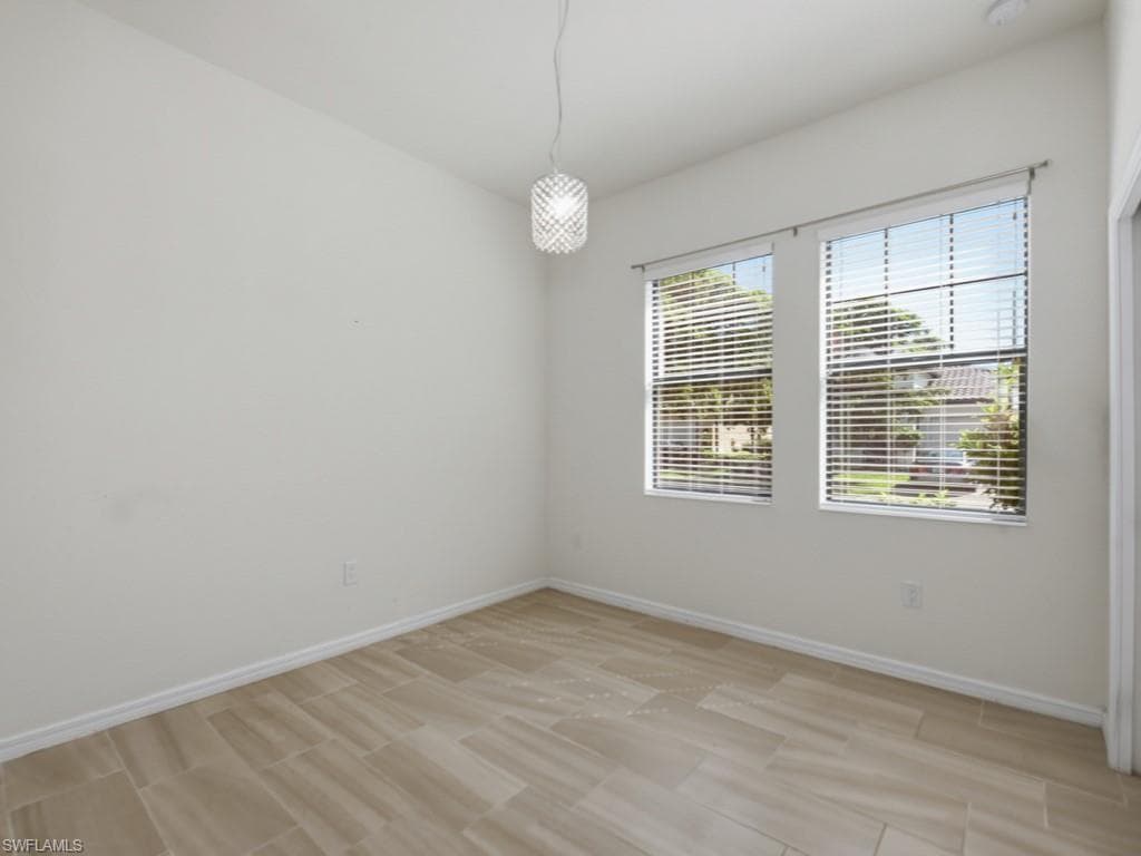 10646 Essex Square BLVD-12