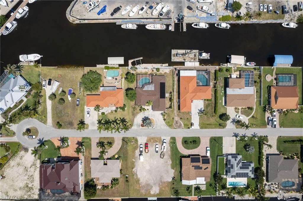 123 Placid DR, FORT MYERS FL 33919-40