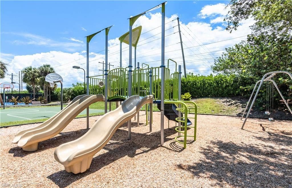 7602 Citrus Hill LN, NAPLES FL 34109-42