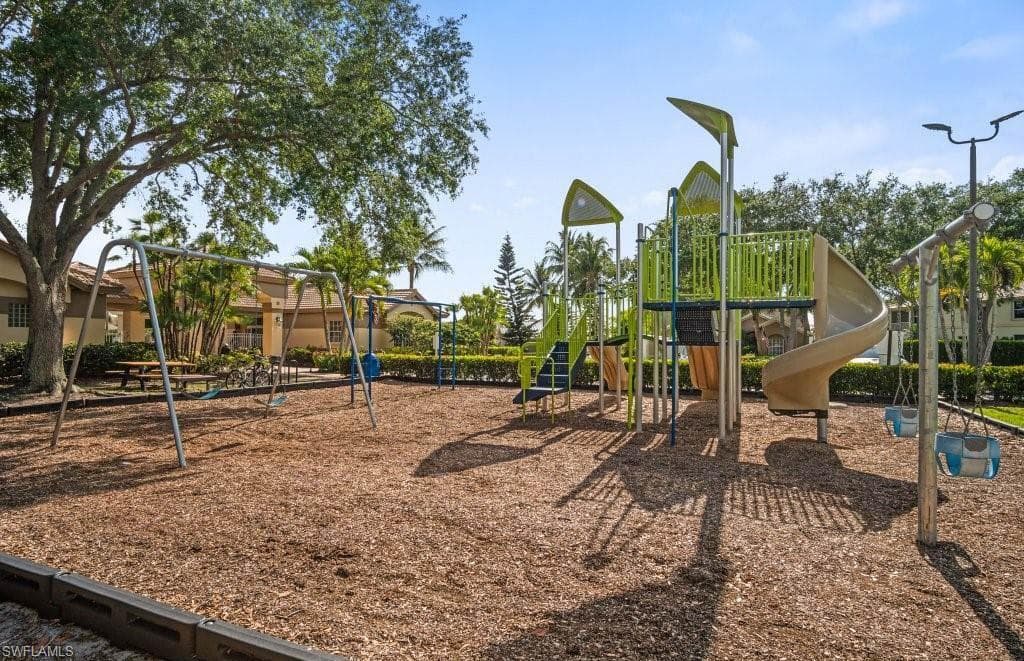 7602 Citrus Hill LN, NAPLES FL 34109-40