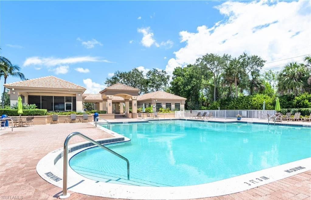 7602 Citrus Hill LN, NAPLES FL 34109-36