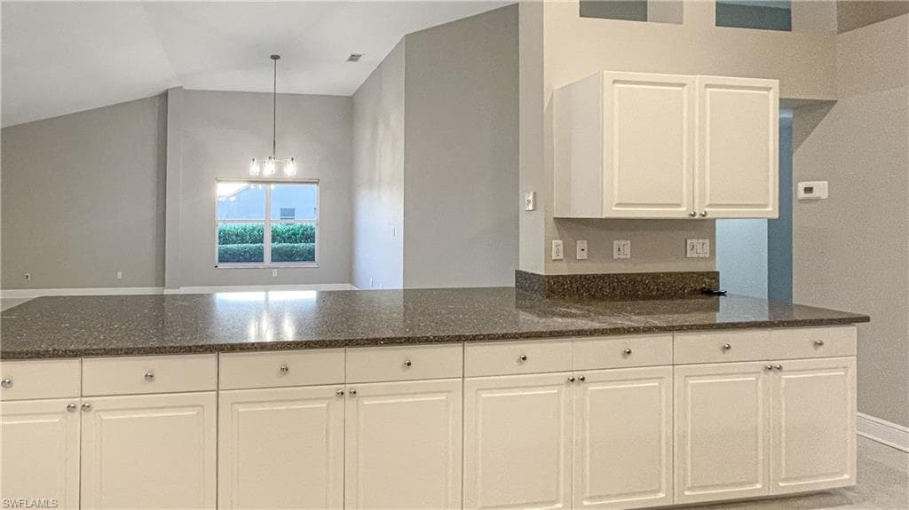 7602 Citrus Hill LN, NAPLES FL 34109-7