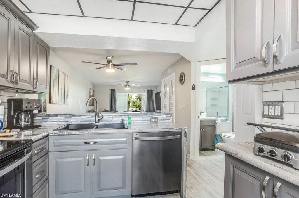 651 W Elkcam CIR # 815, MARCO ISLAND FL 34145-12