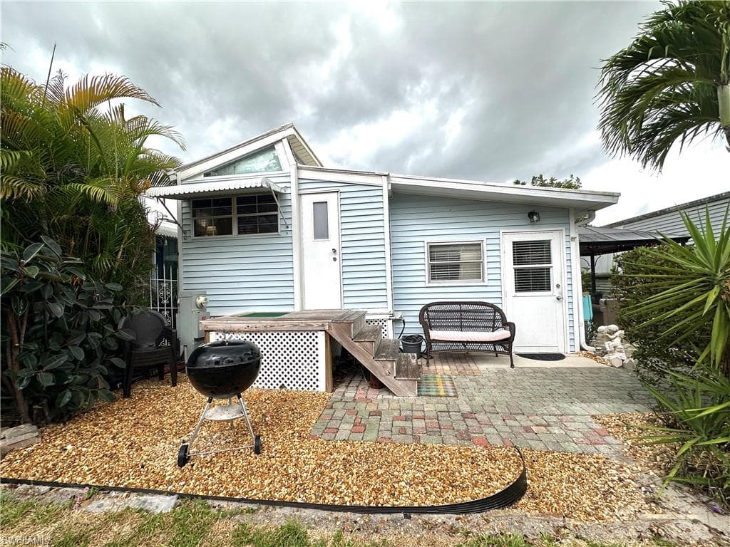 20181 Cumberland CT, ESTERO FL 33928-26