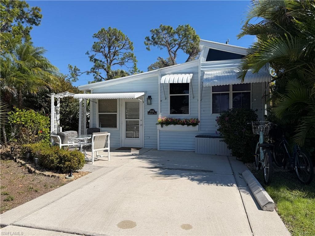 20181 Cumberland CT, ESTERO FL 33928-1