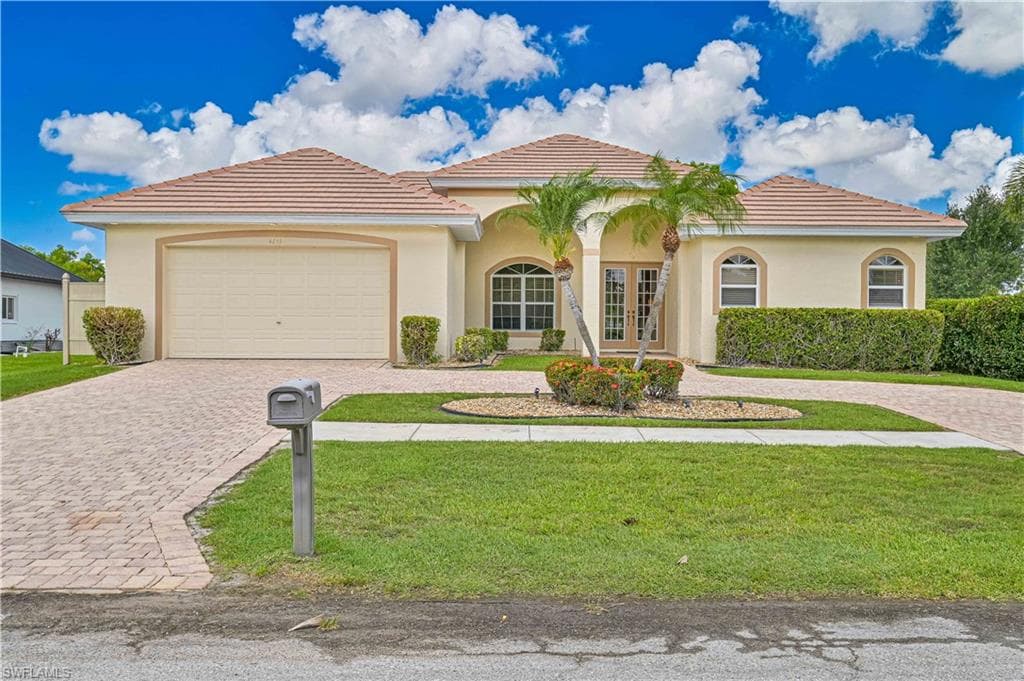 4255 Perth CT, NORTH FORT MYERS FL 33903-40