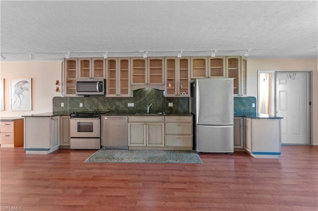 4015 SE 20th PL # 301, CAPE CORAL FL 33904-4