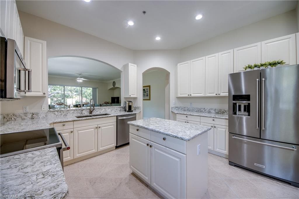 5912 Tarpon Gardens CIR # 201, CAPE CORAL FL 33914-6