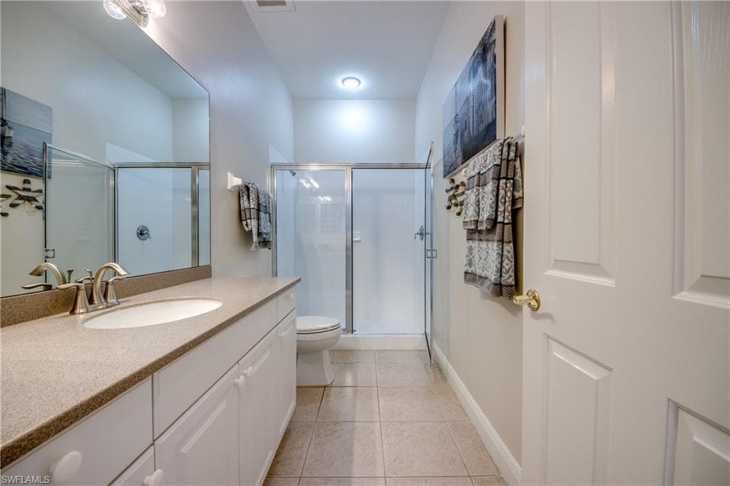 5912 Tarpon Gardens CIR # 201, CAPE CORAL FL 33914-29