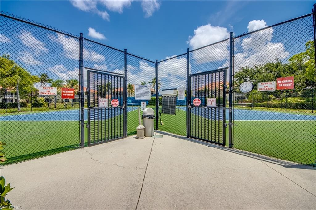 5912 Tarpon Gardens CIR # 201, CAPE CORAL FL 33914-44