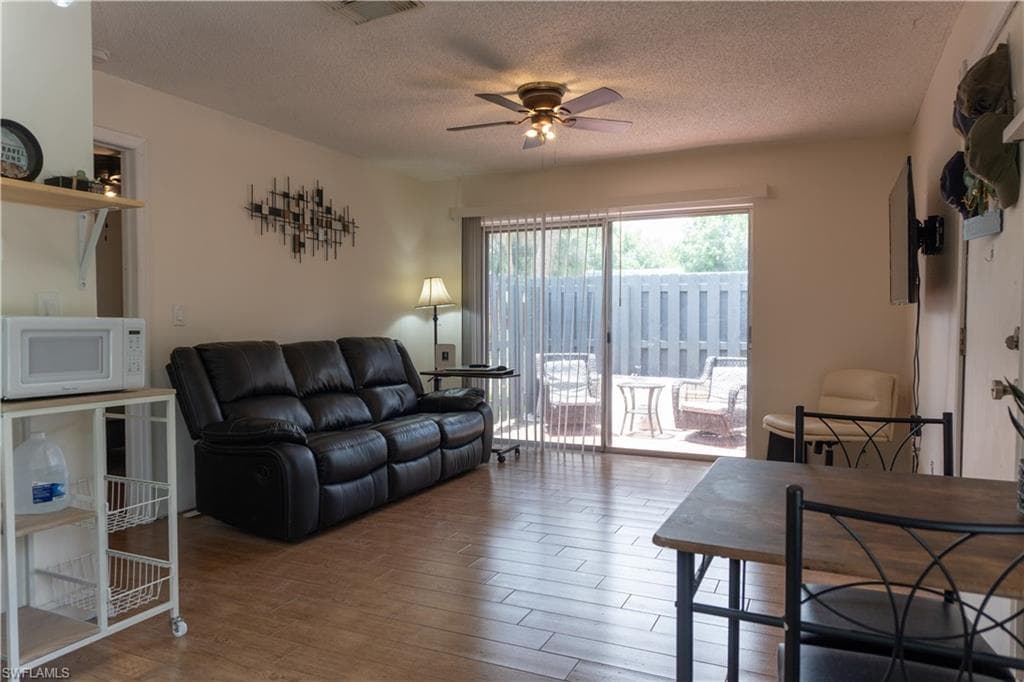 1165 Palm AVE # 8A, NORTH FORT MYERS FL 33903-5