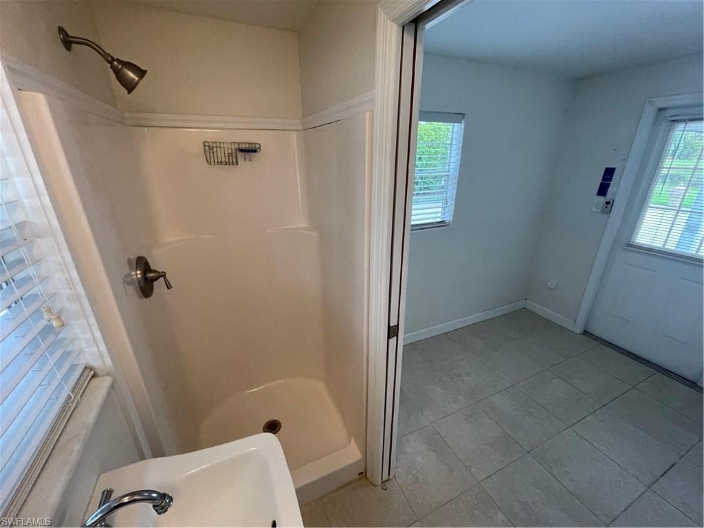 5701 Cypress Woods Resort DR, FORT MYERS FL 33905-16