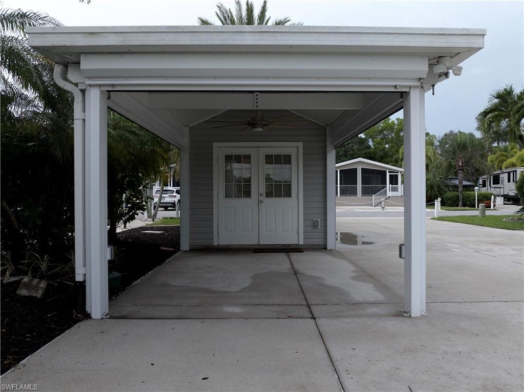 5701 Cypress Woods Resort DR, FORT MYERS FL 33905-9