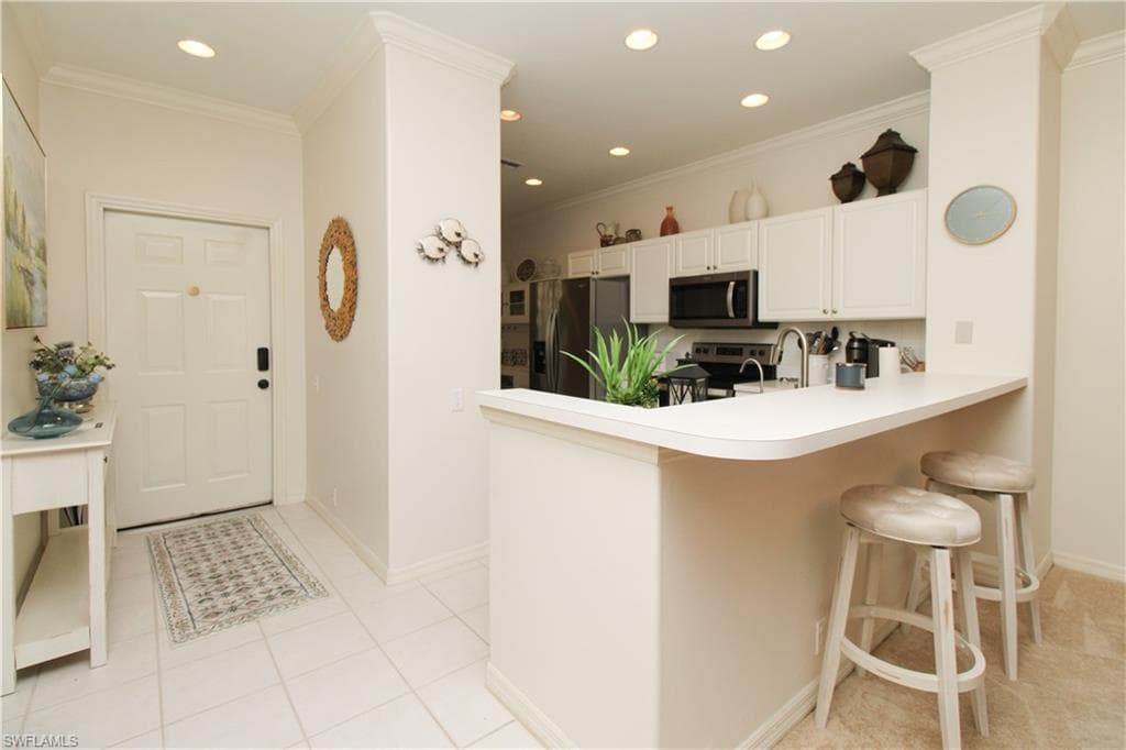 8217 Parkstone PL # 102, NAPLES FL 34120-9