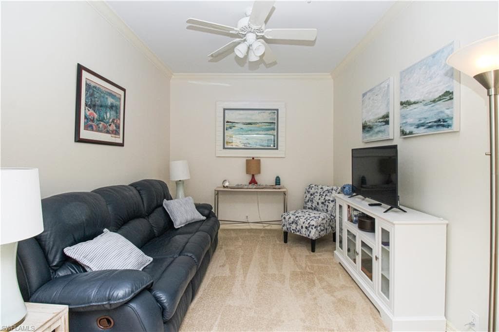 8217 Parkstone PL # 102, NAPLES FL 34120-32