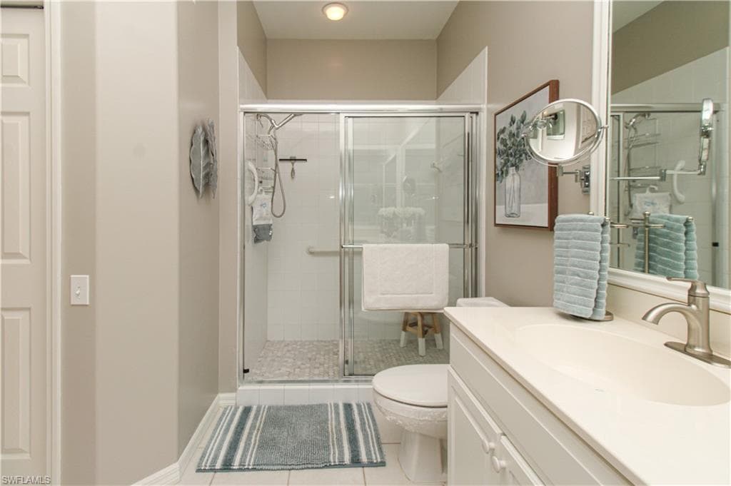 8217 Parkstone PL # 102, NAPLES FL 34120-40