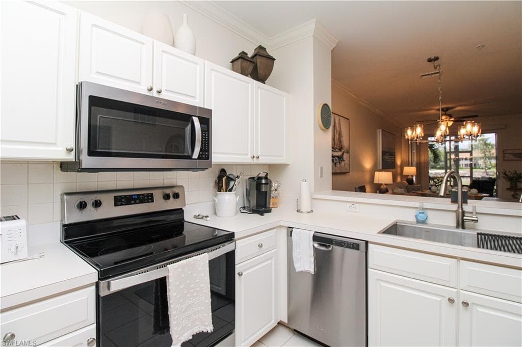 8217 Parkstone PL # 102, NAPLES FL 34120-20