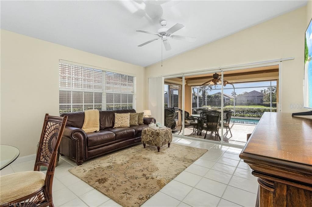 4147 Los Altos CT, NAPLES FL 34109-11