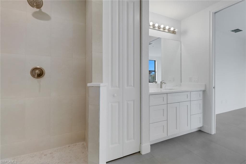 1803 Samantha Gayle WAY # 208, CAPE CORAL FL 33914-14