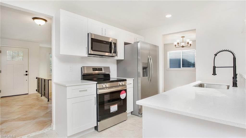 3148 APACHE ST, FORT MYERS FL 33916-25