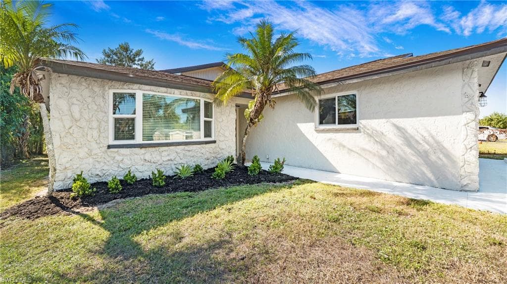 3148 APACHE ST, FORT MYERS FL 33916-43