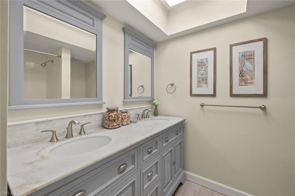 1283 Par View DR, SANIBEL FL 33957-19