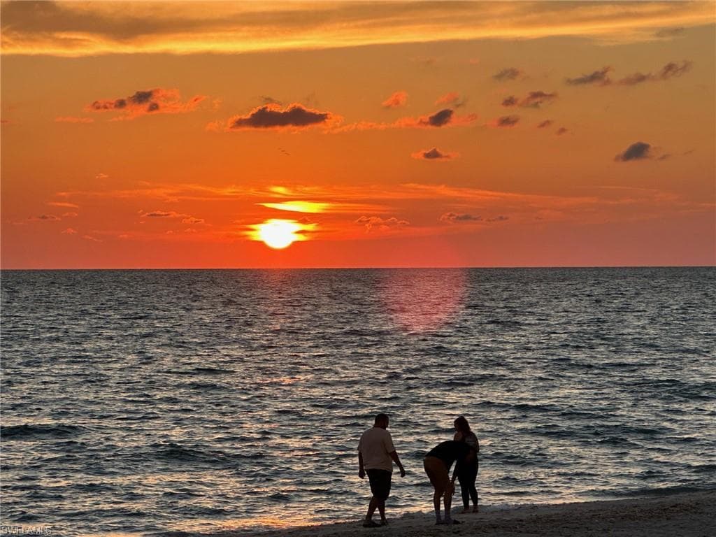 1283 Par View DR, SANIBEL FL 33957-32