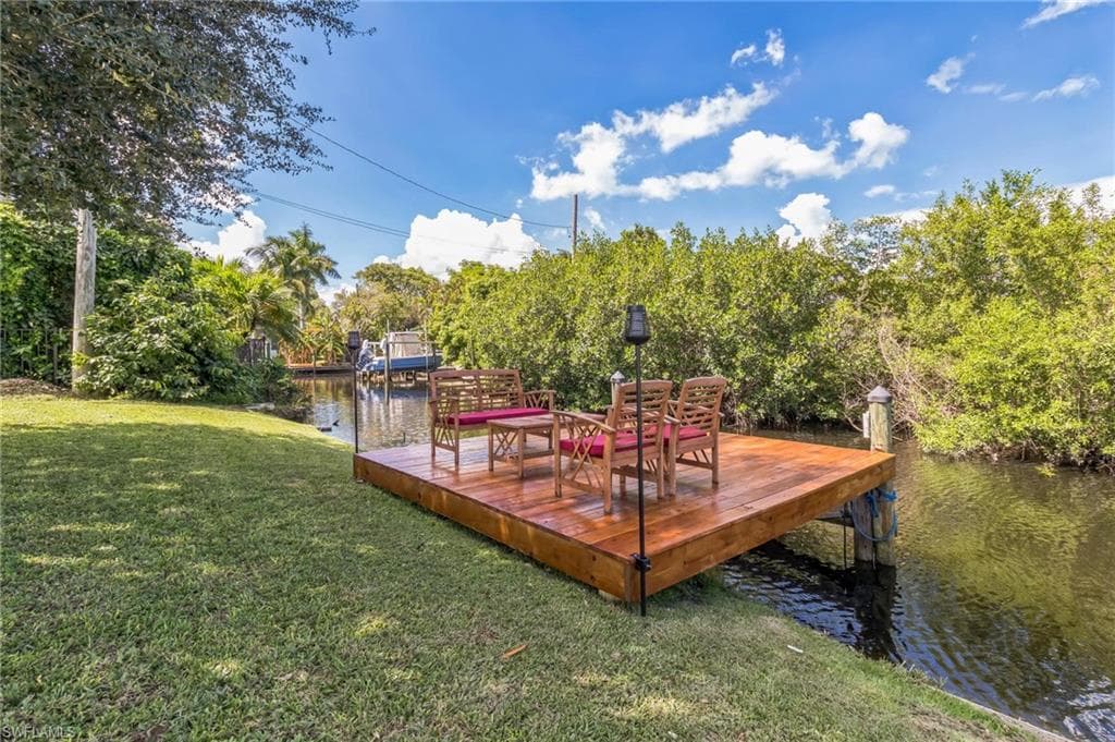 1019 Wyomi DR, FORT MYERS FL 33919-29