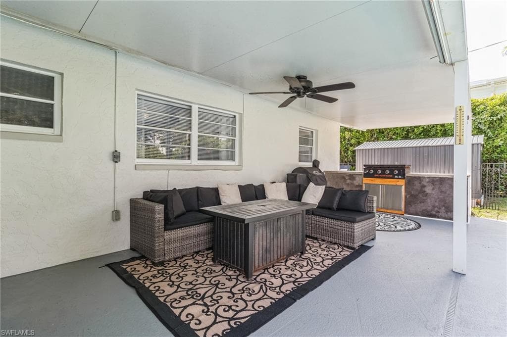 1019 Wyomi DR, FORT MYERS FL 33919-28