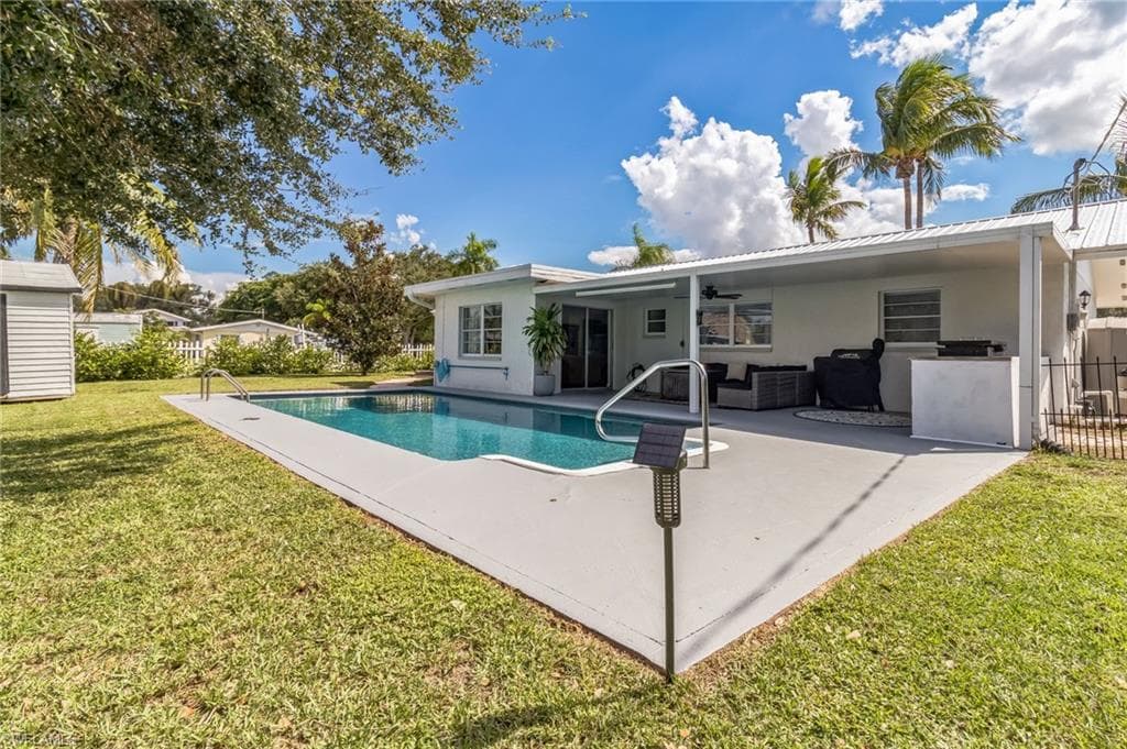 1019 Wyomi DR, FORT MYERS FL 33919-24