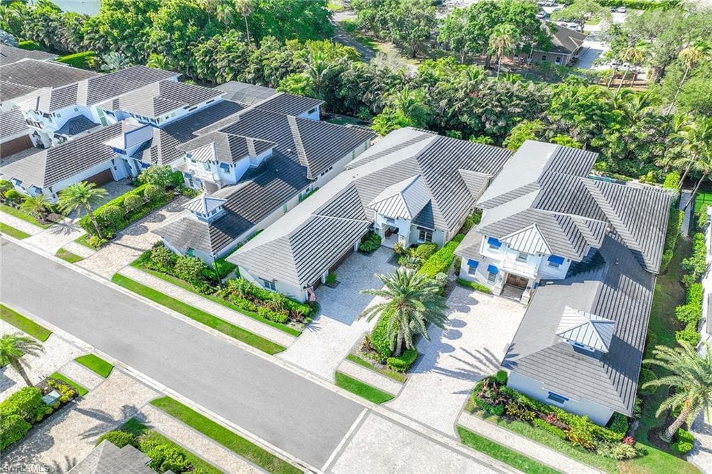 6818 Mangrove AVE, NAPLES FL 34109-42