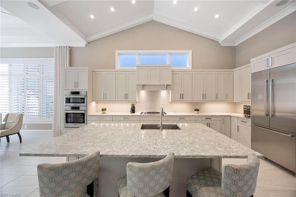 6818 Mangrove AVE, NAPLES FL 34109-11