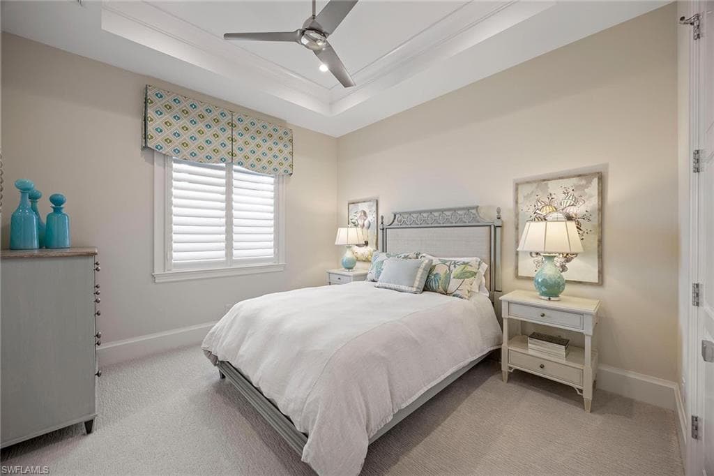 6818 Mangrove AVE, NAPLES FL 34109-25