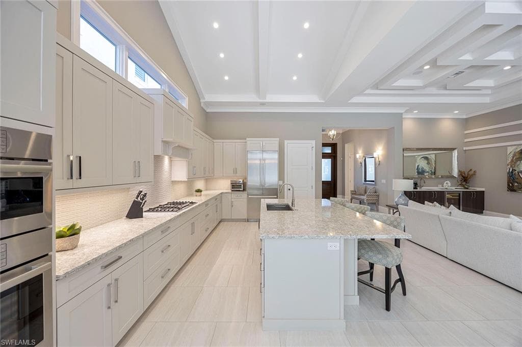 6818 Mangrove AVE, NAPLES FL 34109-13