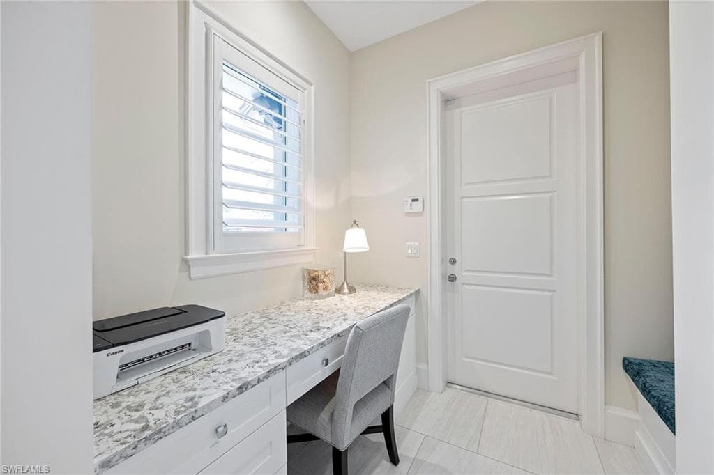 6818 Mangrove AVE, NAPLES FL 34109-34