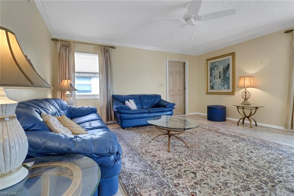 1155 Sandpiper ST # D4, NAPLES FL 34102-27