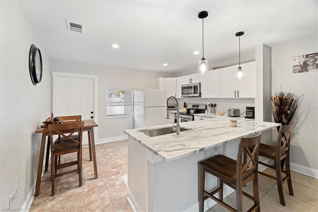 51-55 Lake ST, NORTH FORT MYERS FL 33903-19