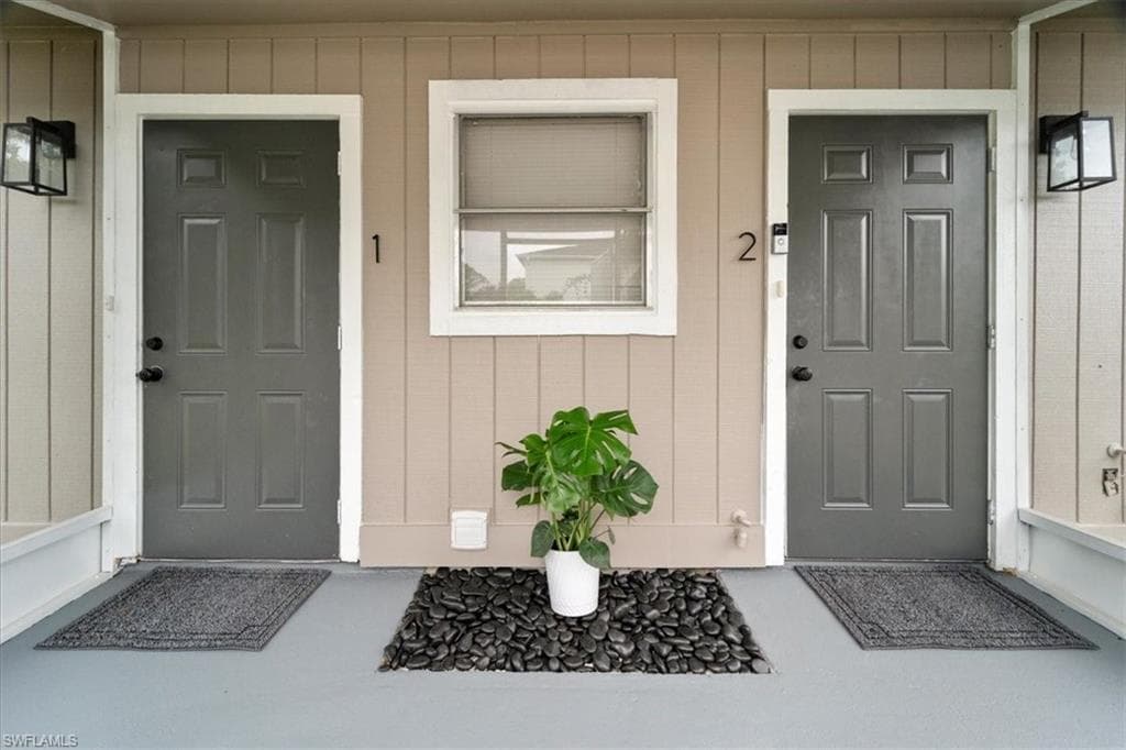 51-55 Lake ST, NORTH FORT MYERS FL 33903-8