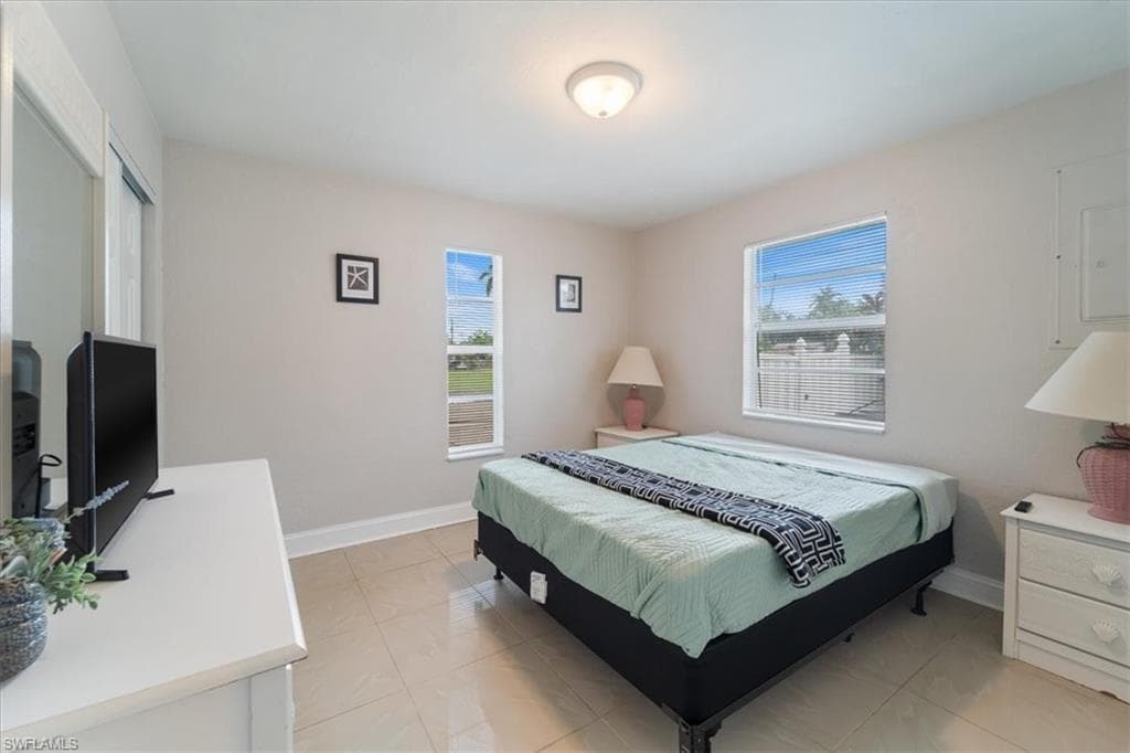 51-55 Lake ST, NORTH FORT MYERS FL 33903-14