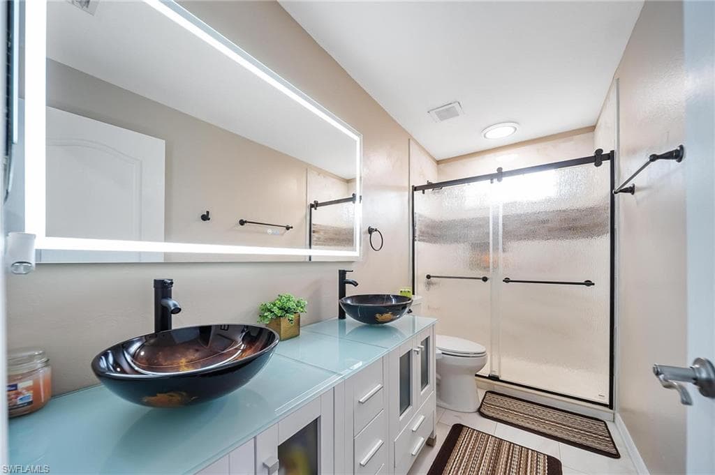 2858 Via Campania ST-16