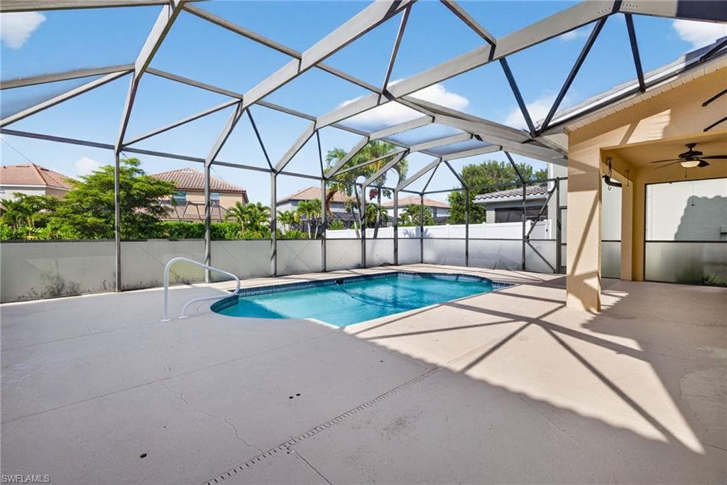 2858 Via Campania ST-37