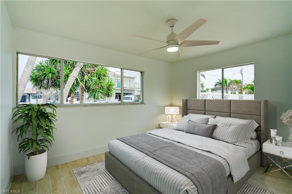 32 Fairview BLVD-15