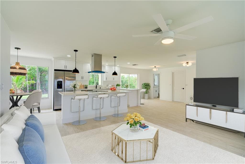 32 Fairview BLVD-10